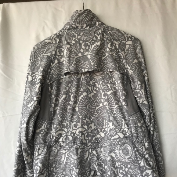 women's jacket - Picture 4 of 4